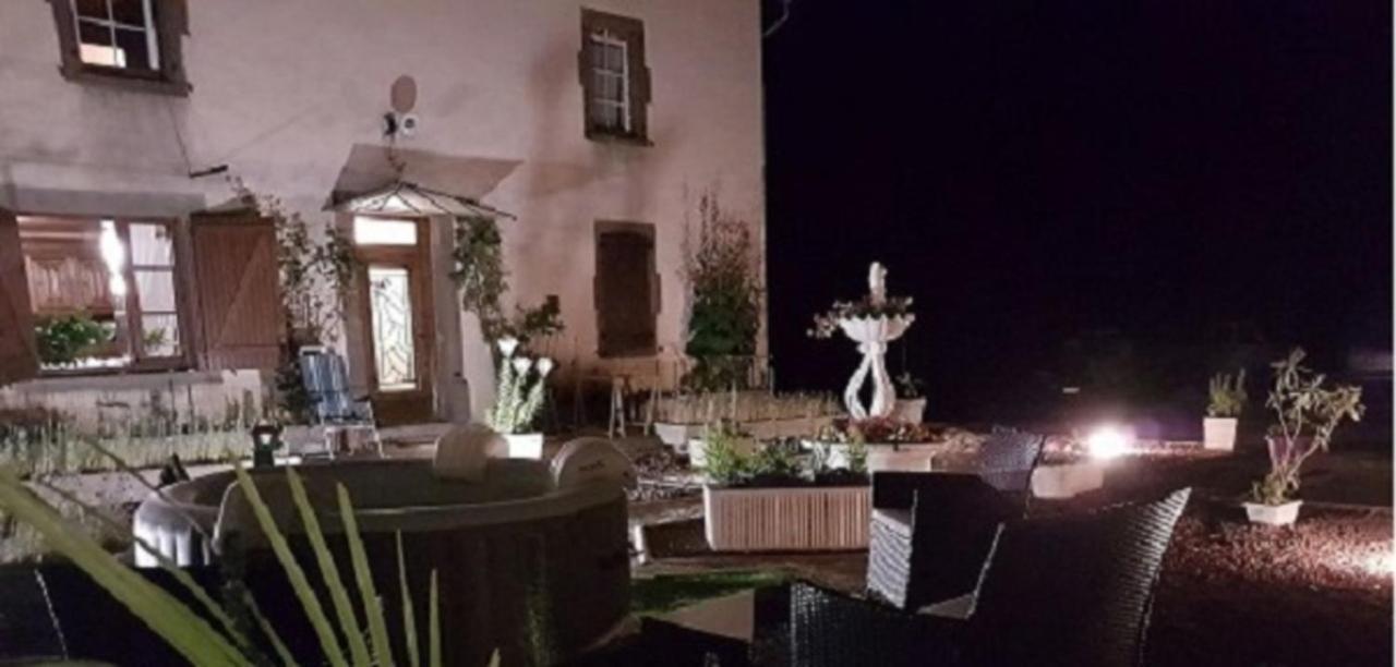 La Douce Parenthese B&B Entre Bois Et Champs 3 Chambres-Accueil Motards Montirat  Exterior photo